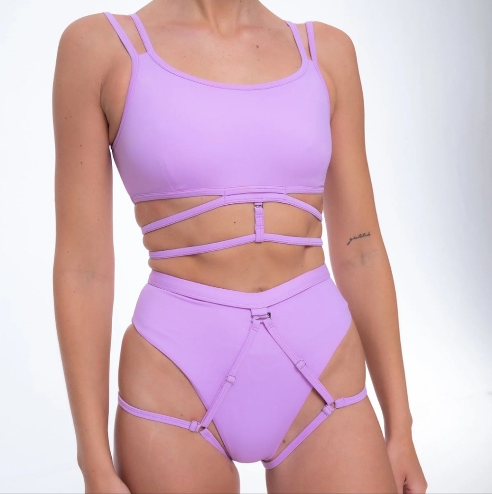 Nona Perkasa Pole Dance Top Size M Spring Easter